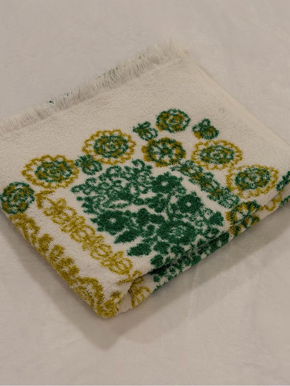 Vintage Springmaid Terry Towel 24x40 Green Mustard Floral Fringe MCM 1970s USA